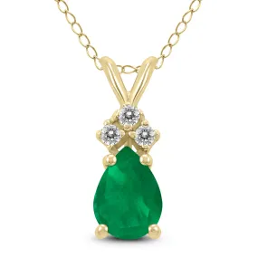 14K Yellow Gold 6X4Mm Pear Emerald And Three Stone Diamond Pendant