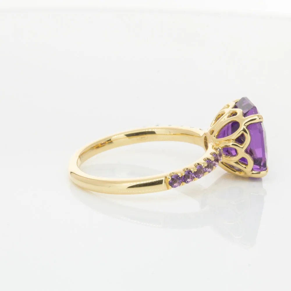 18ct Yellow Gold 3.95ct Amethyst Ring