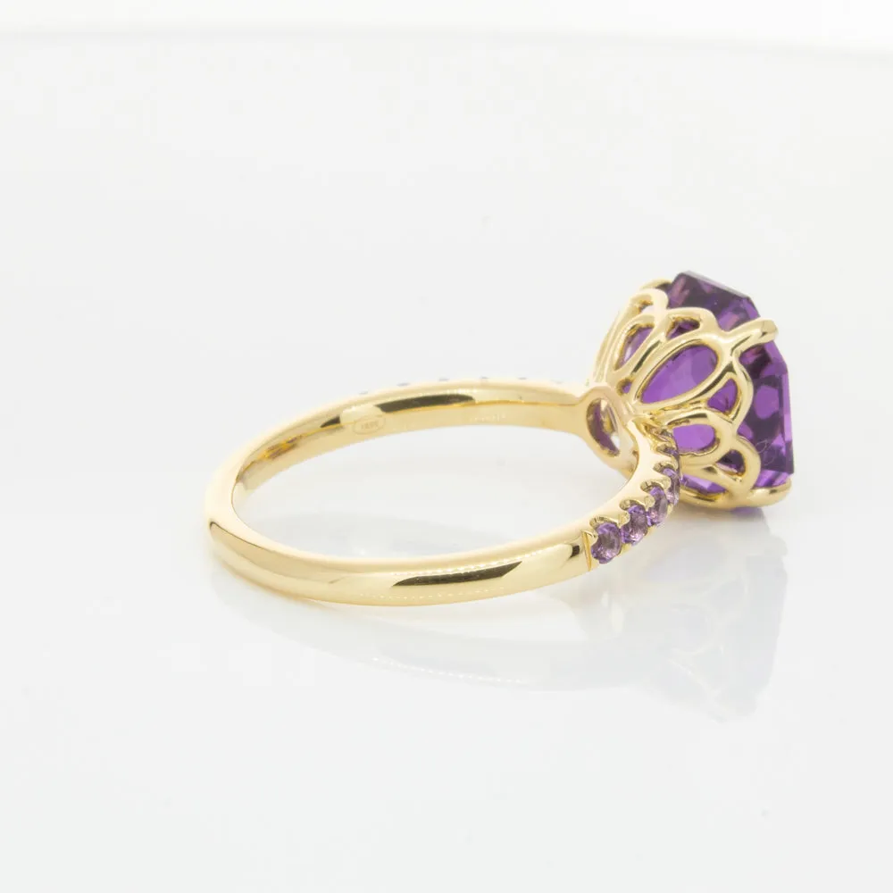 18ct Yellow Gold 3.95ct Amethyst Ring