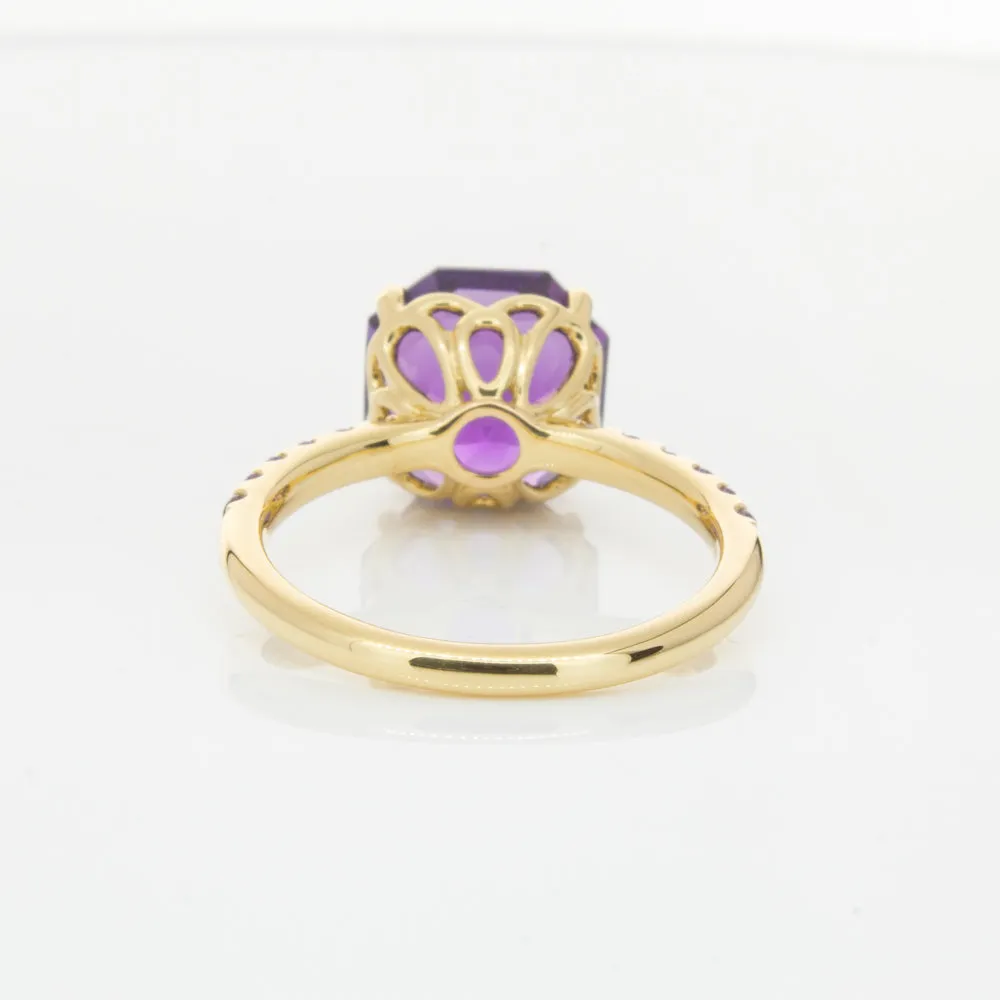 18ct Yellow Gold 3.95ct Amethyst Ring