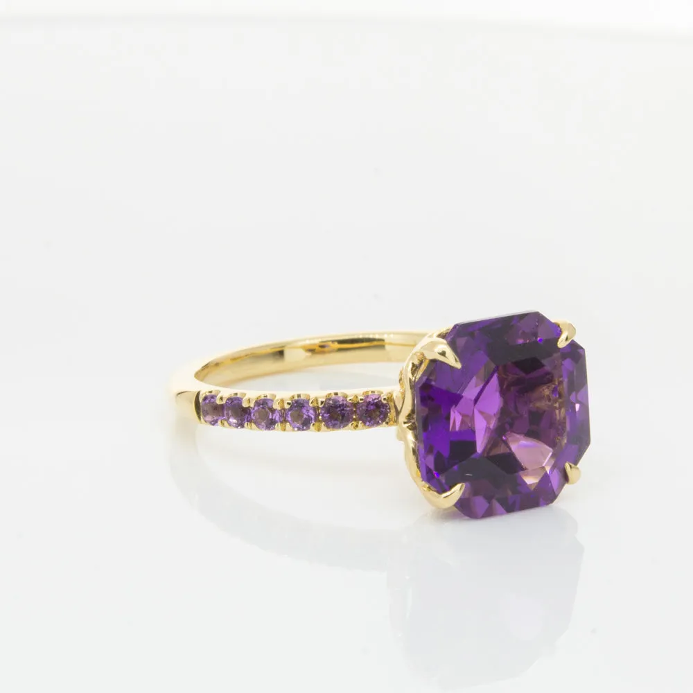 18ct Yellow Gold 3.95ct Amethyst Ring