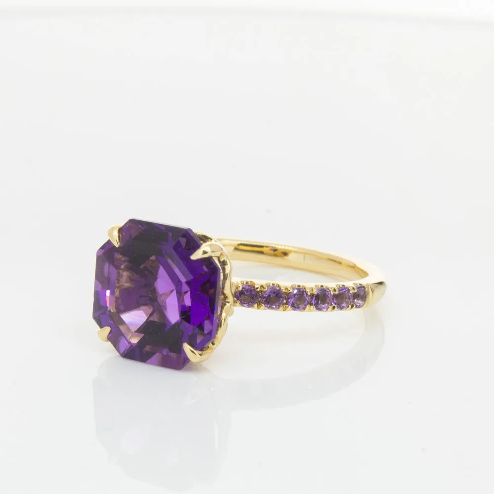 18ct Yellow Gold 3.95ct Amethyst Ring
