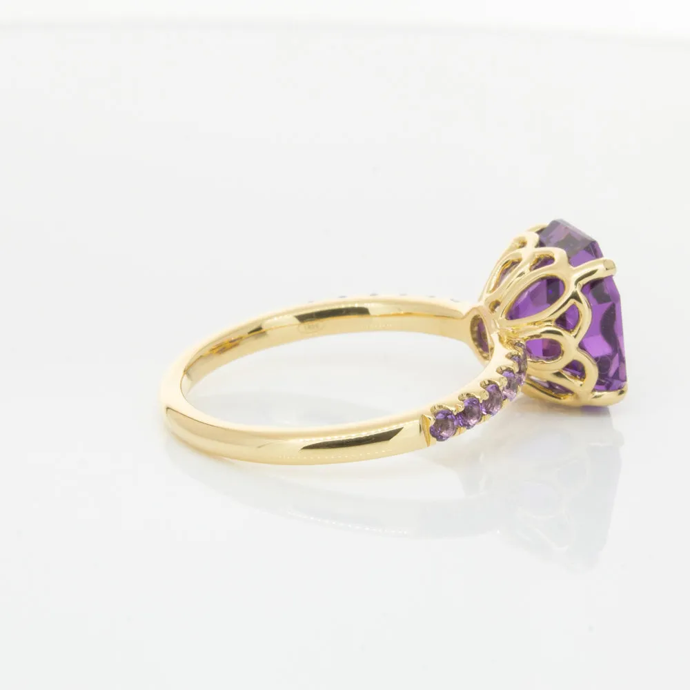 18ct Yellow Gold 3.95ct Amethyst Ring