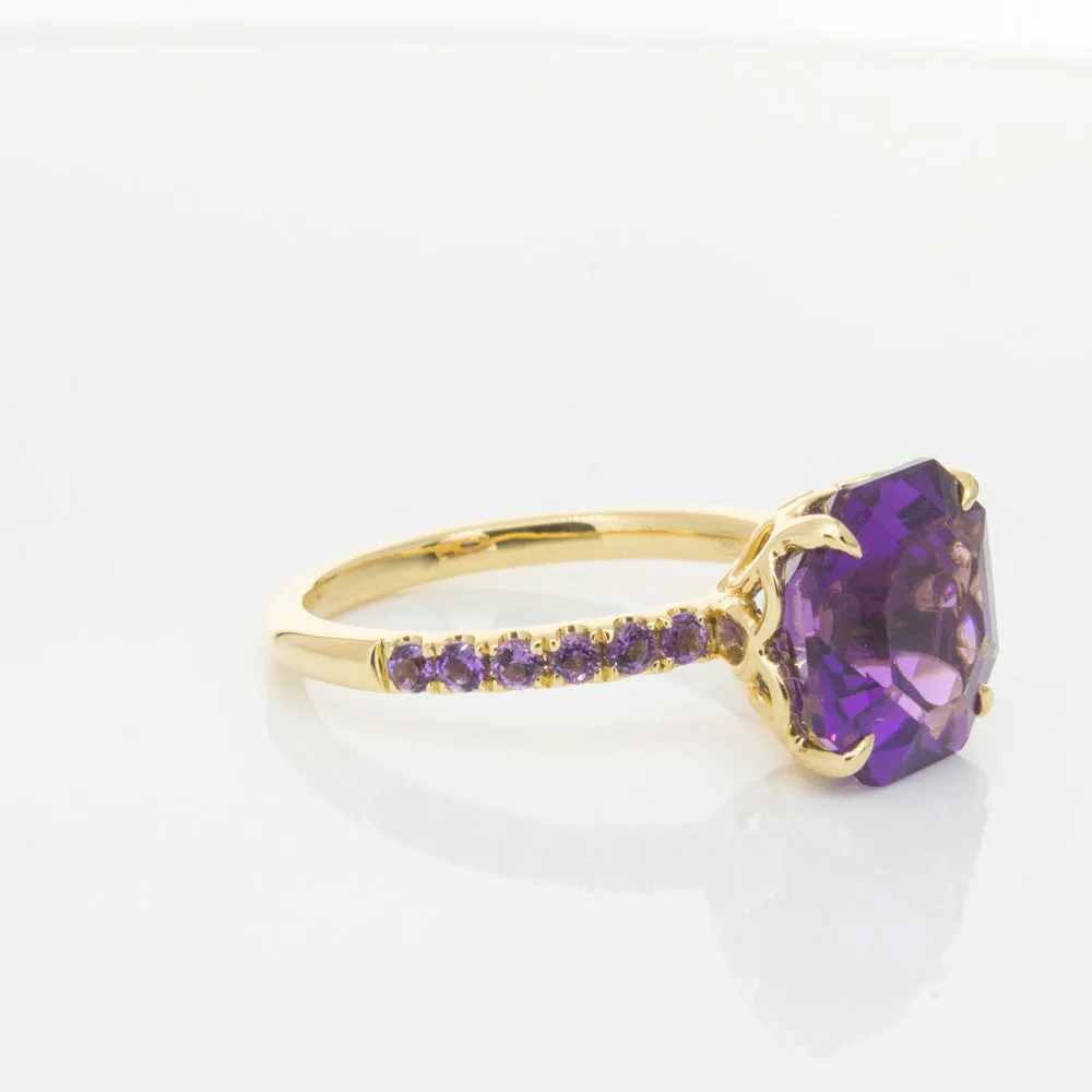 18ct Yellow Gold 3.95ct Amethyst Ring