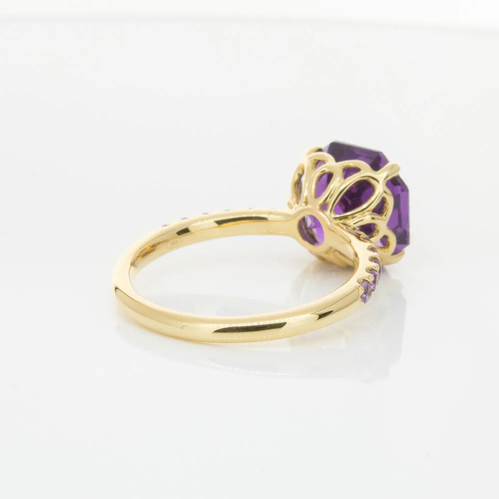 18ct Yellow Gold 3.95ct Amethyst Ring