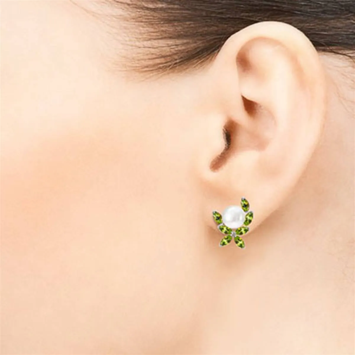 3.25 Carat 14K Solid White Gold Stud Earrings Natural Peridot Pearl