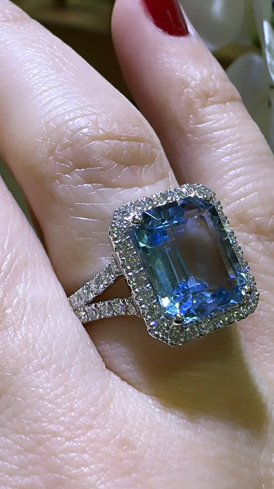 4.62carat Aquamarine & Diamond Cocktail Ring