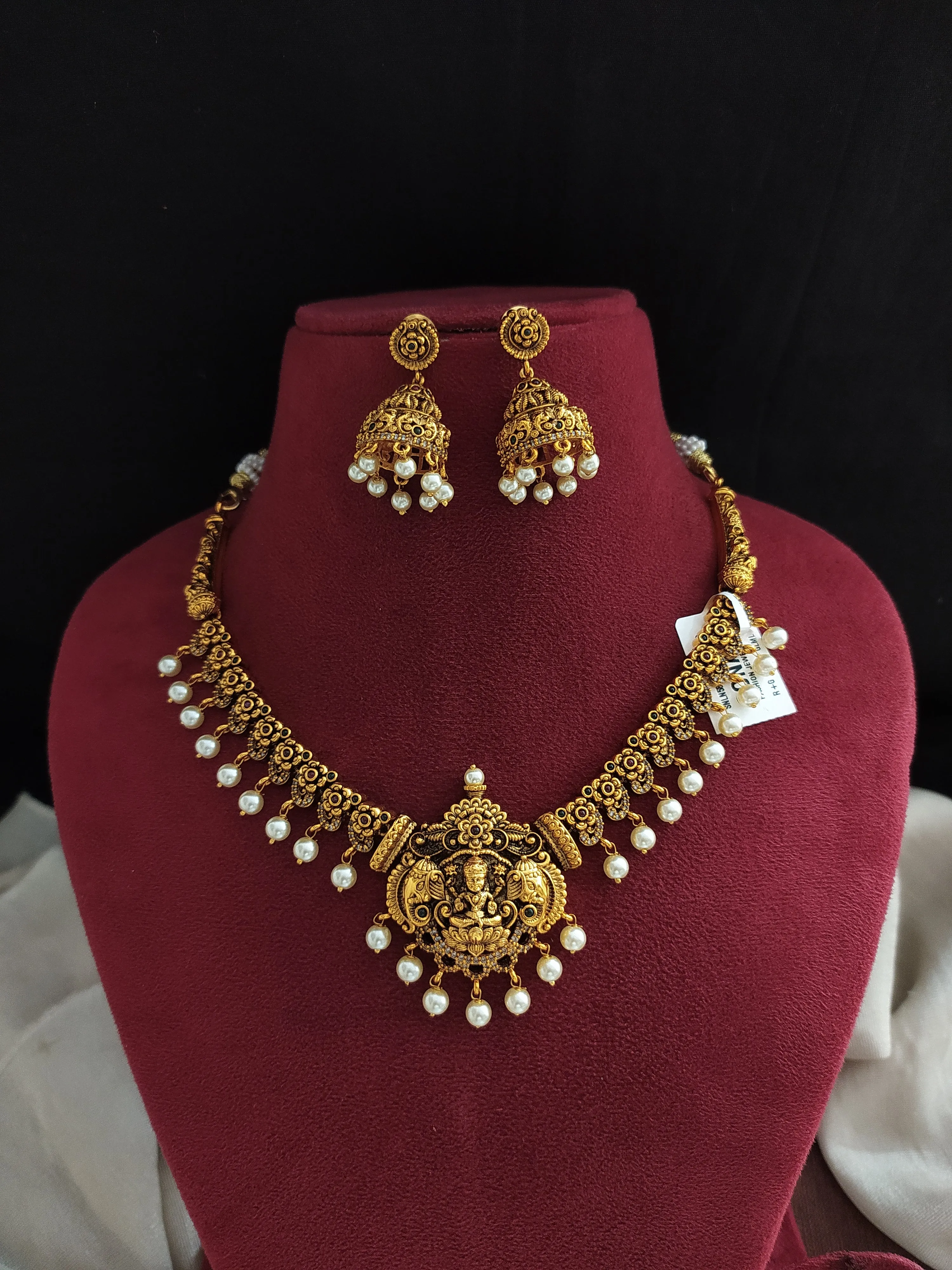 Antique Close-Neck Kanti-Designed Lakshmi Necklace with Jhumki