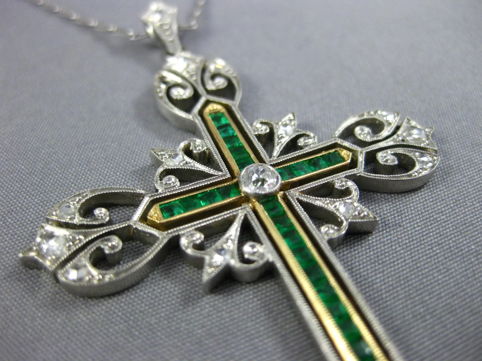 ANTIQUE LARGE 1.5CT ROSE CUT &OLD MINE DIAMOND & EMERALD 14K WHITE GOLD NECKLACE