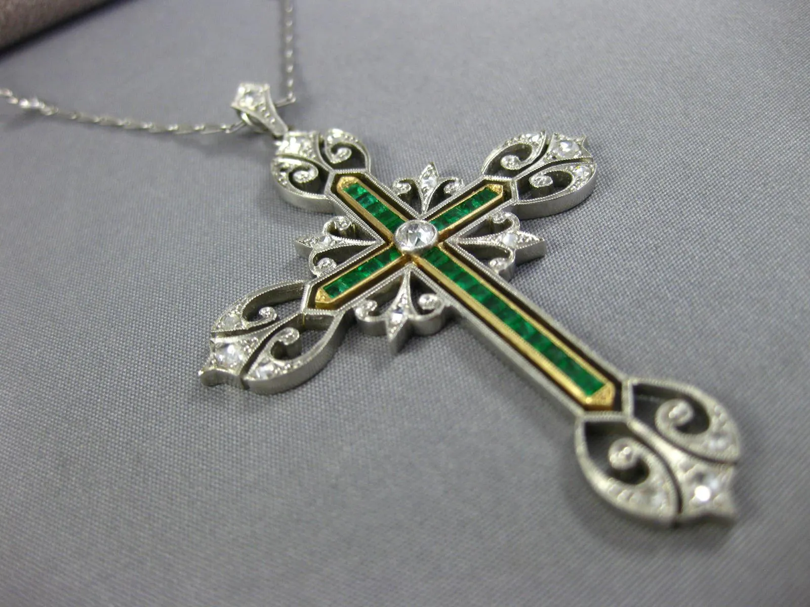 ANTIQUE LARGE 1.5CT ROSE CUT &OLD MINE DIAMOND & EMERALD 14K WHITE GOLD NECKLACE