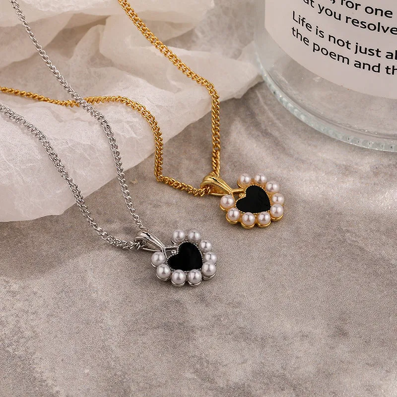 Black Heart Necklace