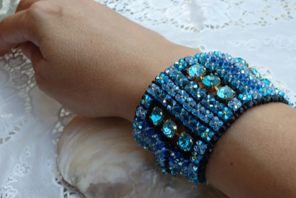 BLUE BRACELET