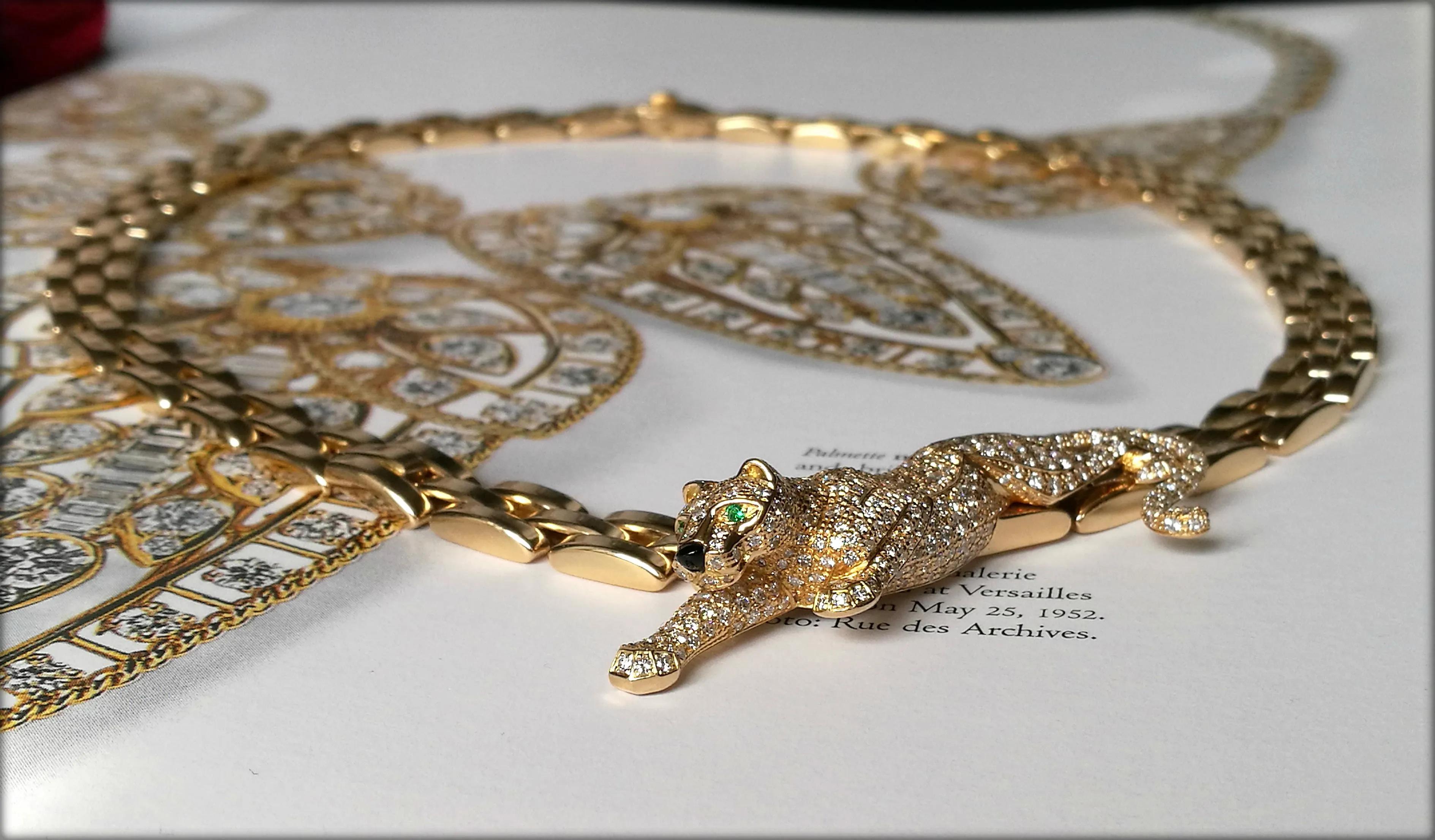 Cartier 6.15ct Pave Diamond Emerald 18k Gold Panthere 3-Row Maillon Necklace 16in