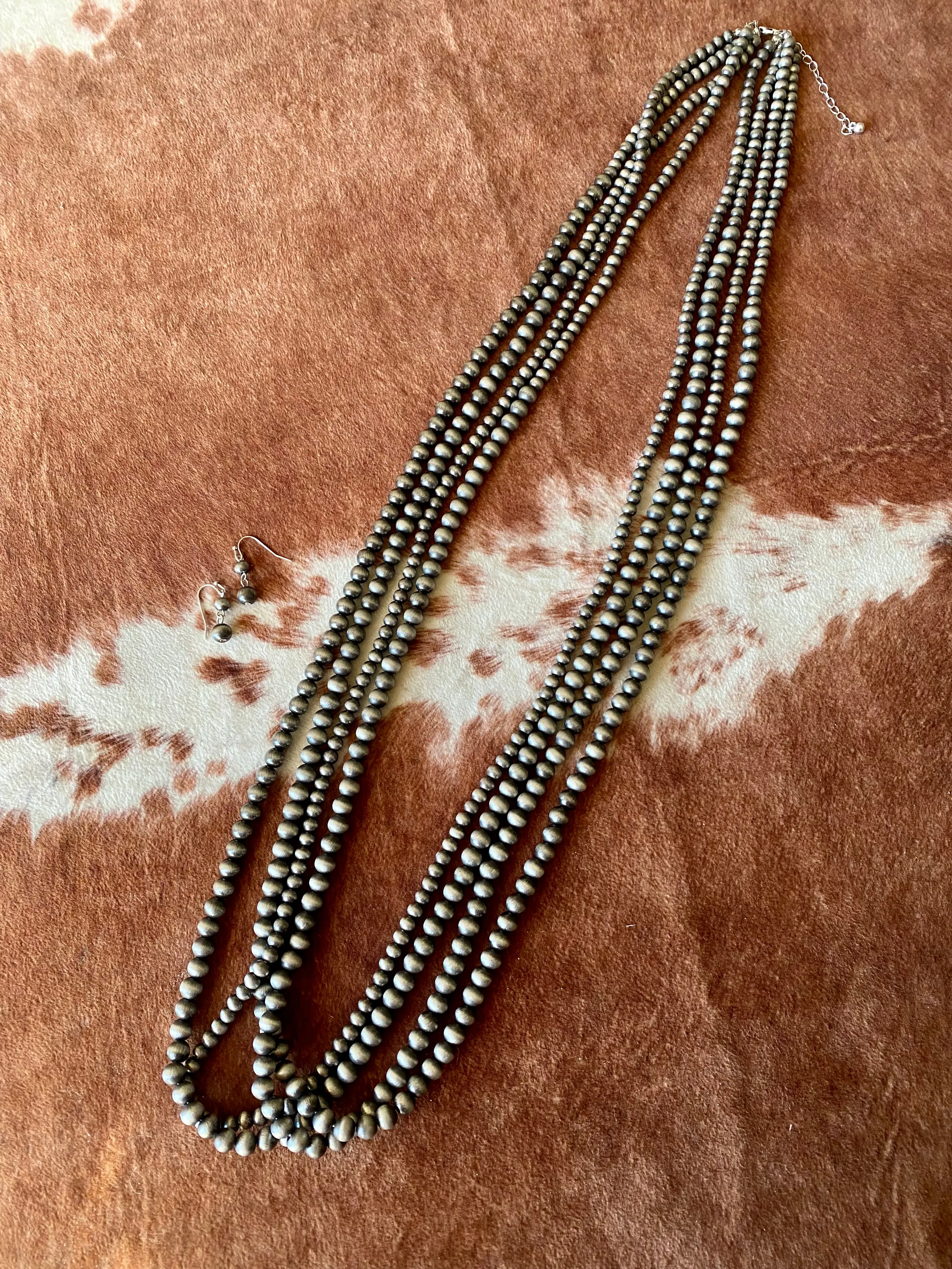 Cheyenne Long Pearl Necklace Set