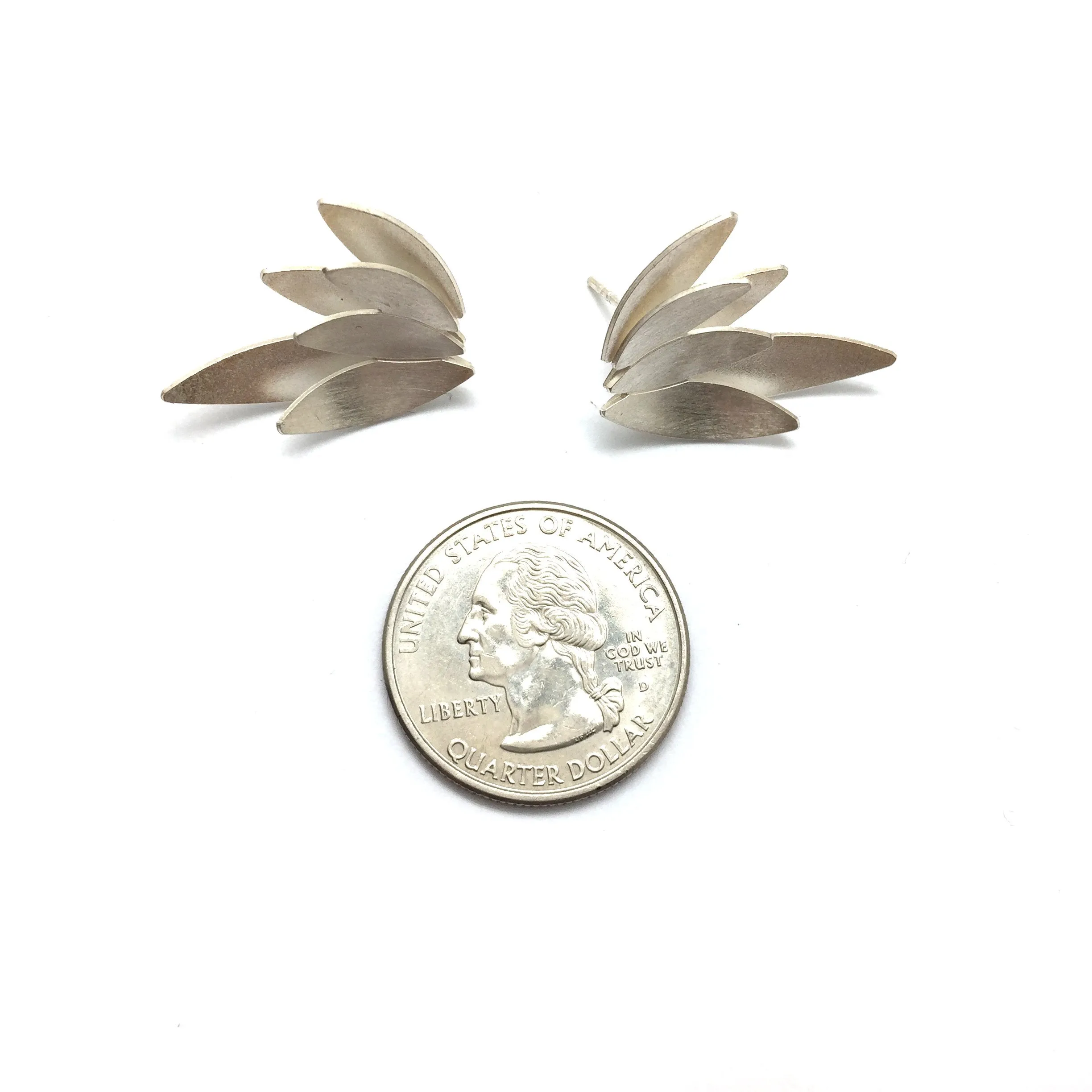 Concave Wing Earrings - Silver