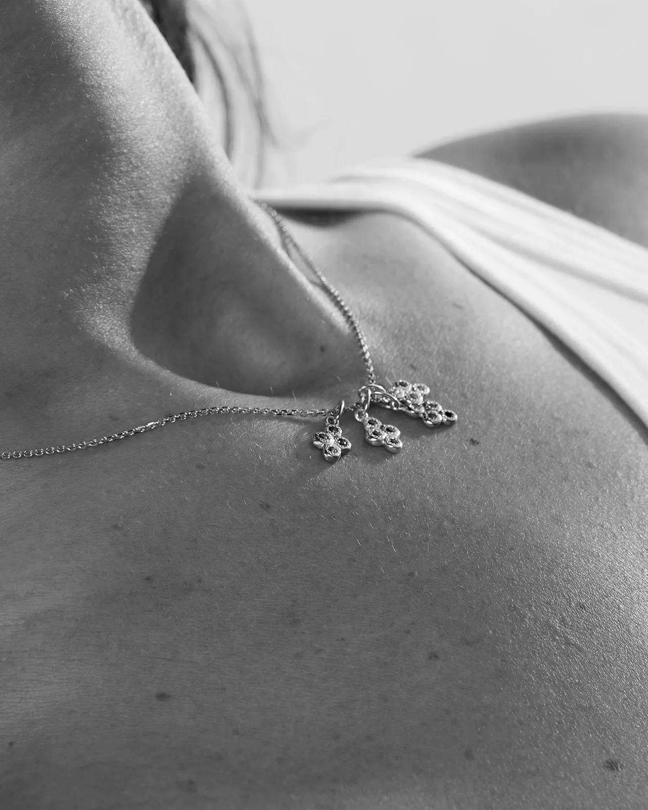 Cross Stone Pendant | White Gold
