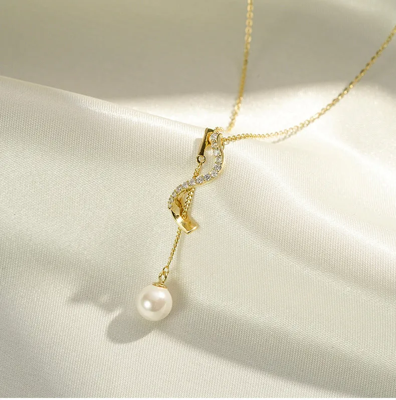 Curved Shape with Pearl Tassel Silver Necklace