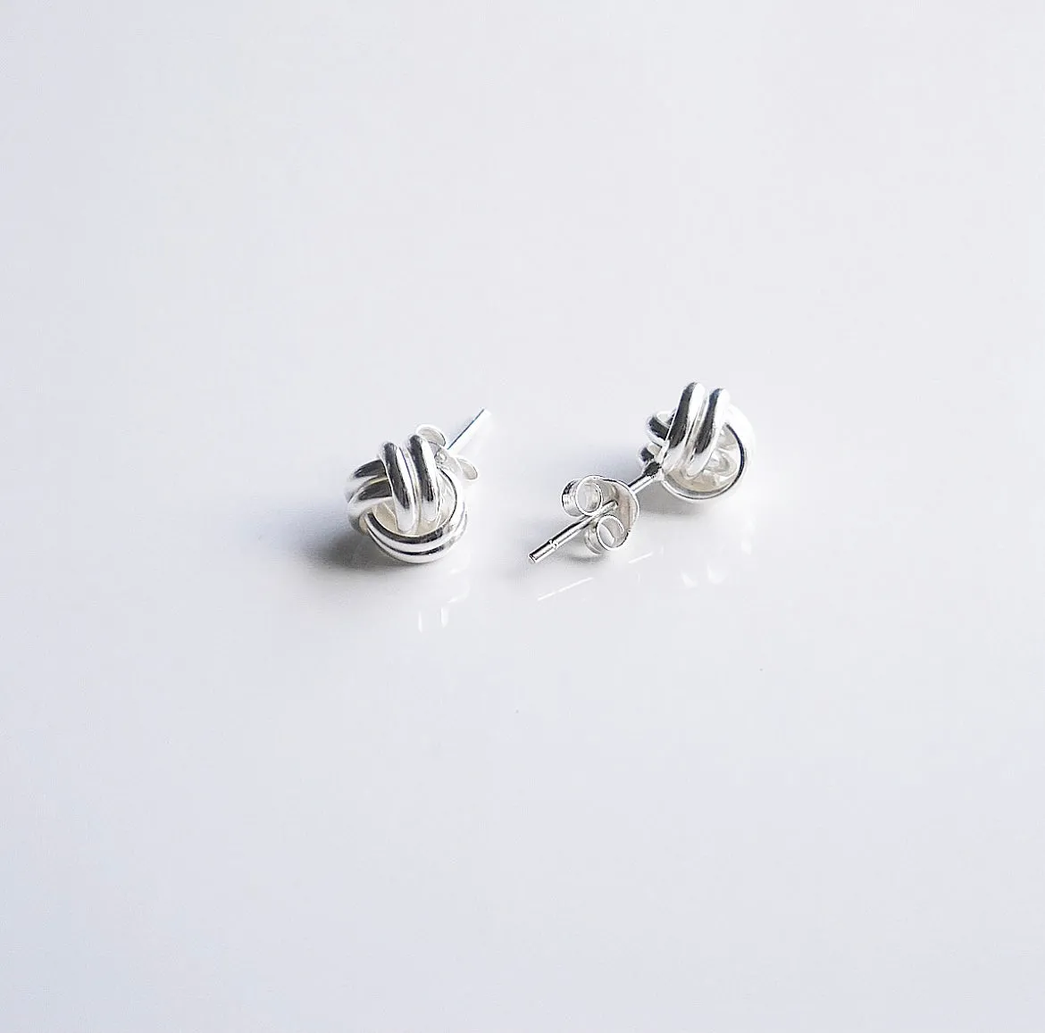 Entangled Knot Daily Earrings