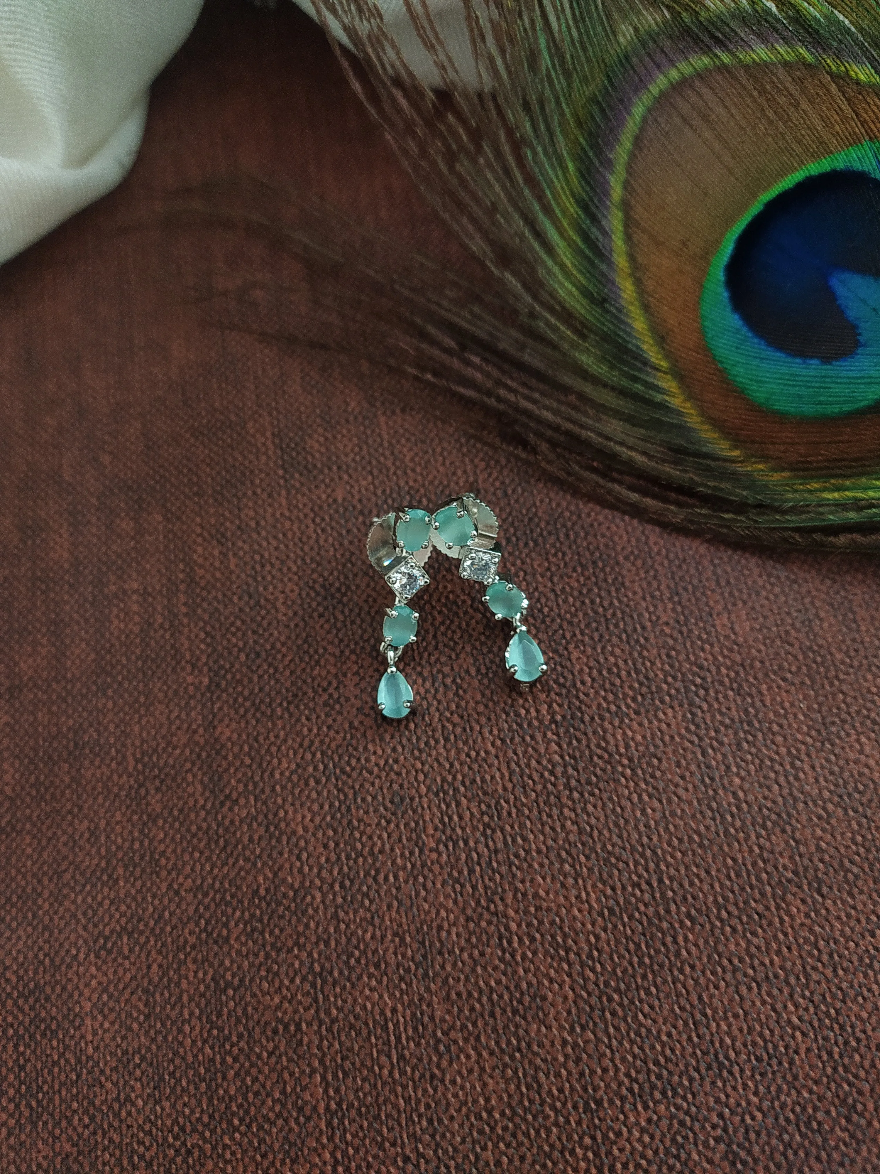 Graceful Single-Line Zircon Necklace with Pear-Shaped Drop