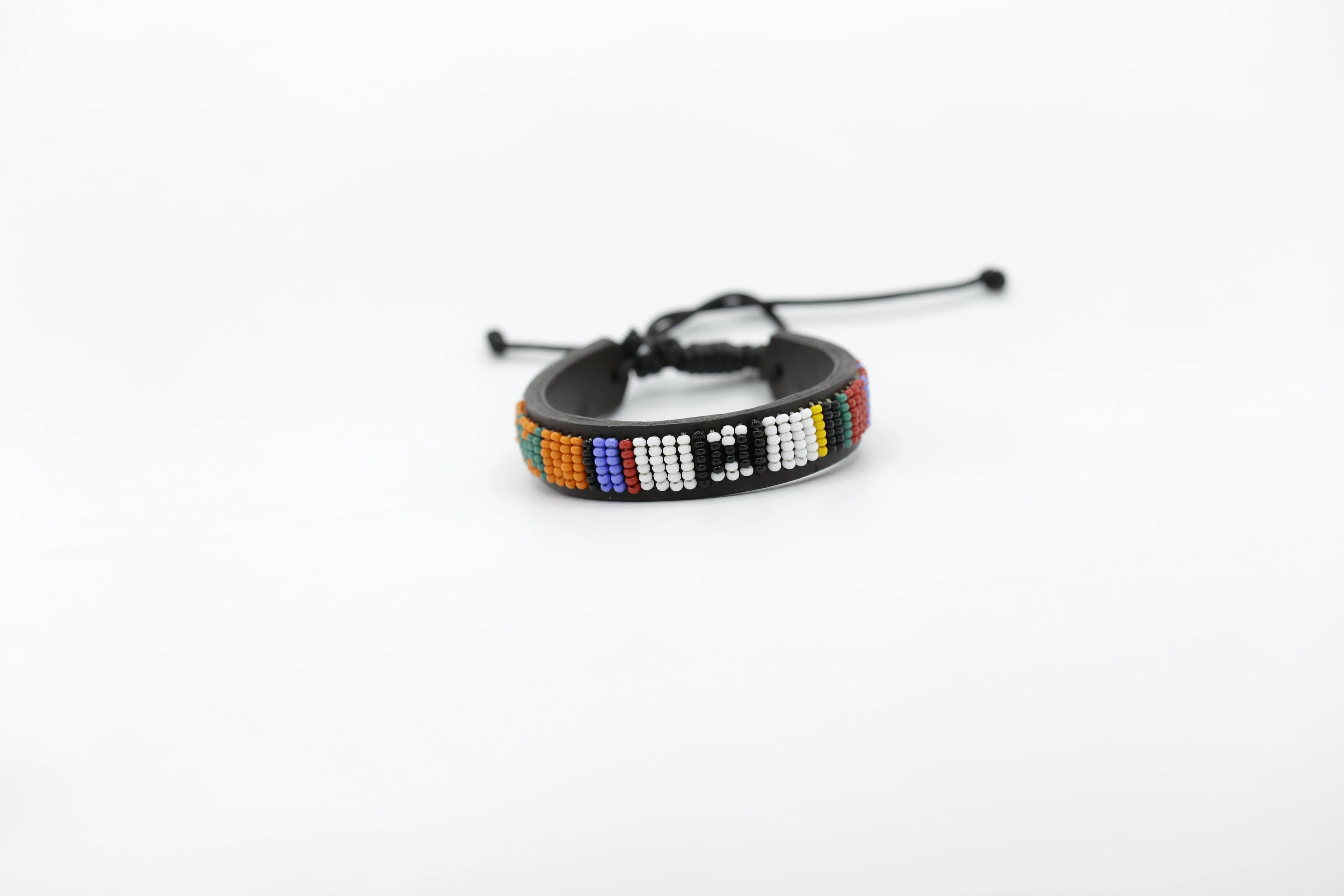 Maaai Beaded Bracelet 15 - Adjustable Cord