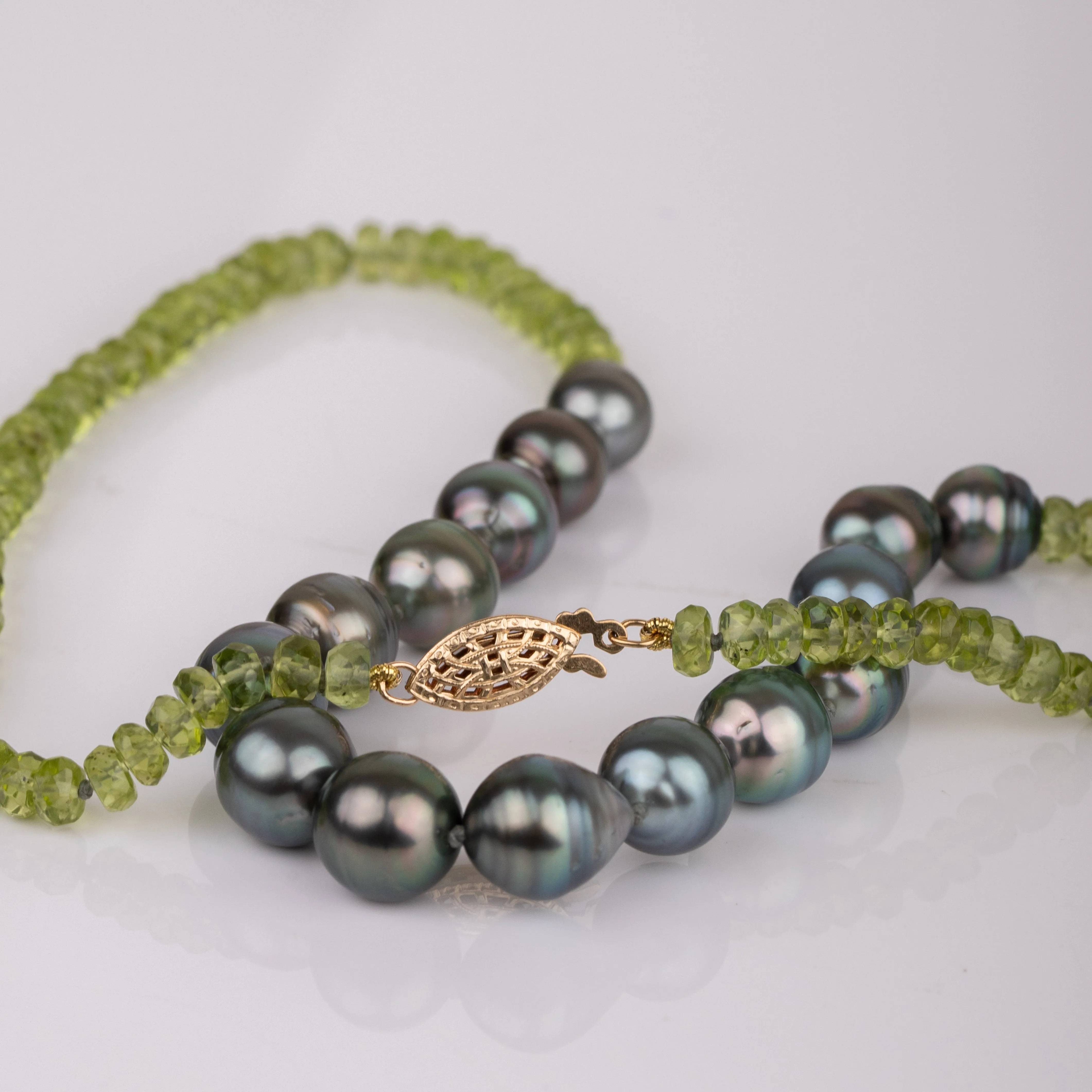 Mana Nui Peridot Tahitian Pearl Necklace