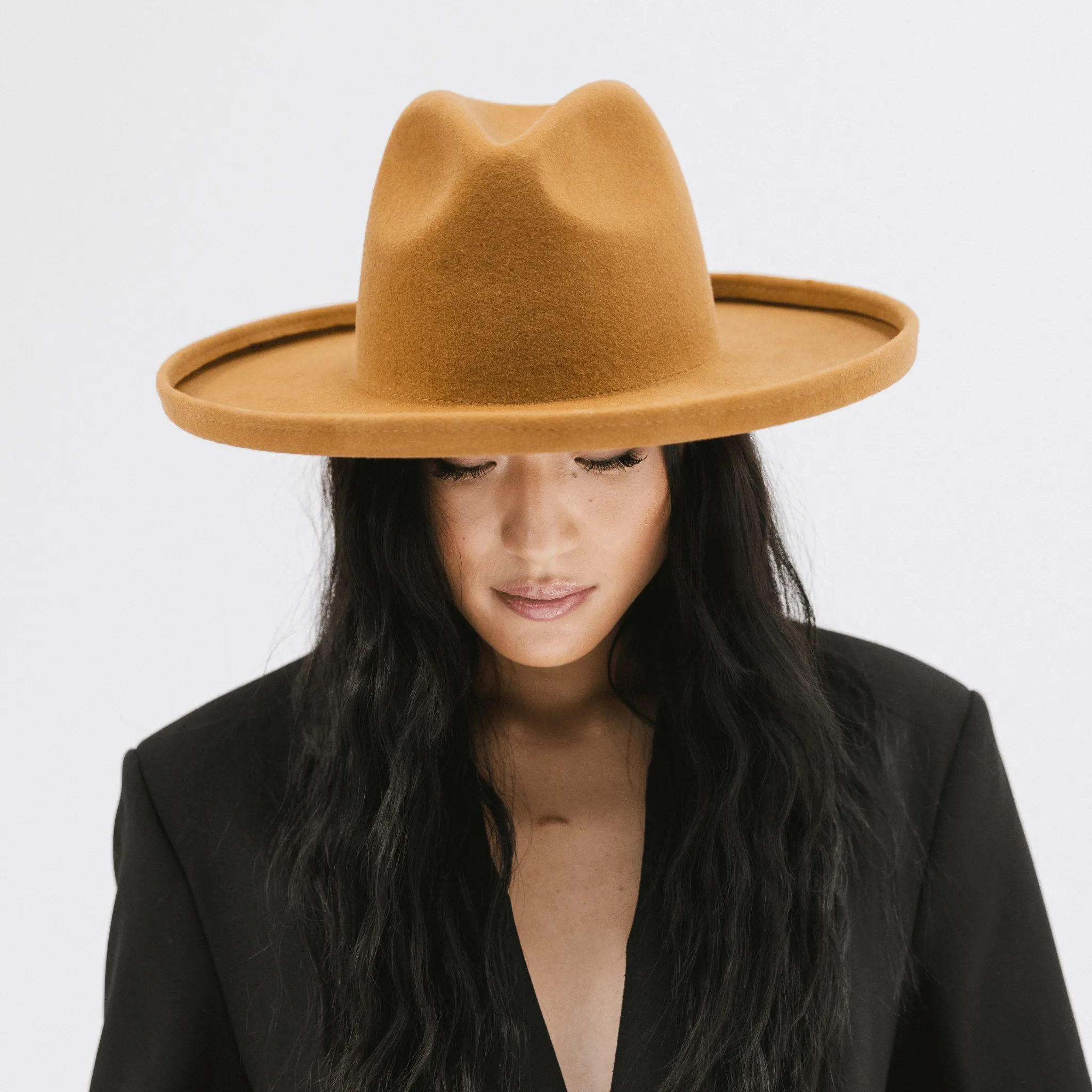 Maude Pencil Brim: Size S/M 57 / Off White
