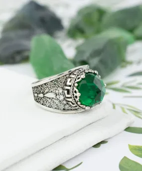Meander Pattern Filigree Silver Ring with Peridot - Elegant Cocktail Piece, Vibrant Peridot Gemstone, Elegant Gift Choice