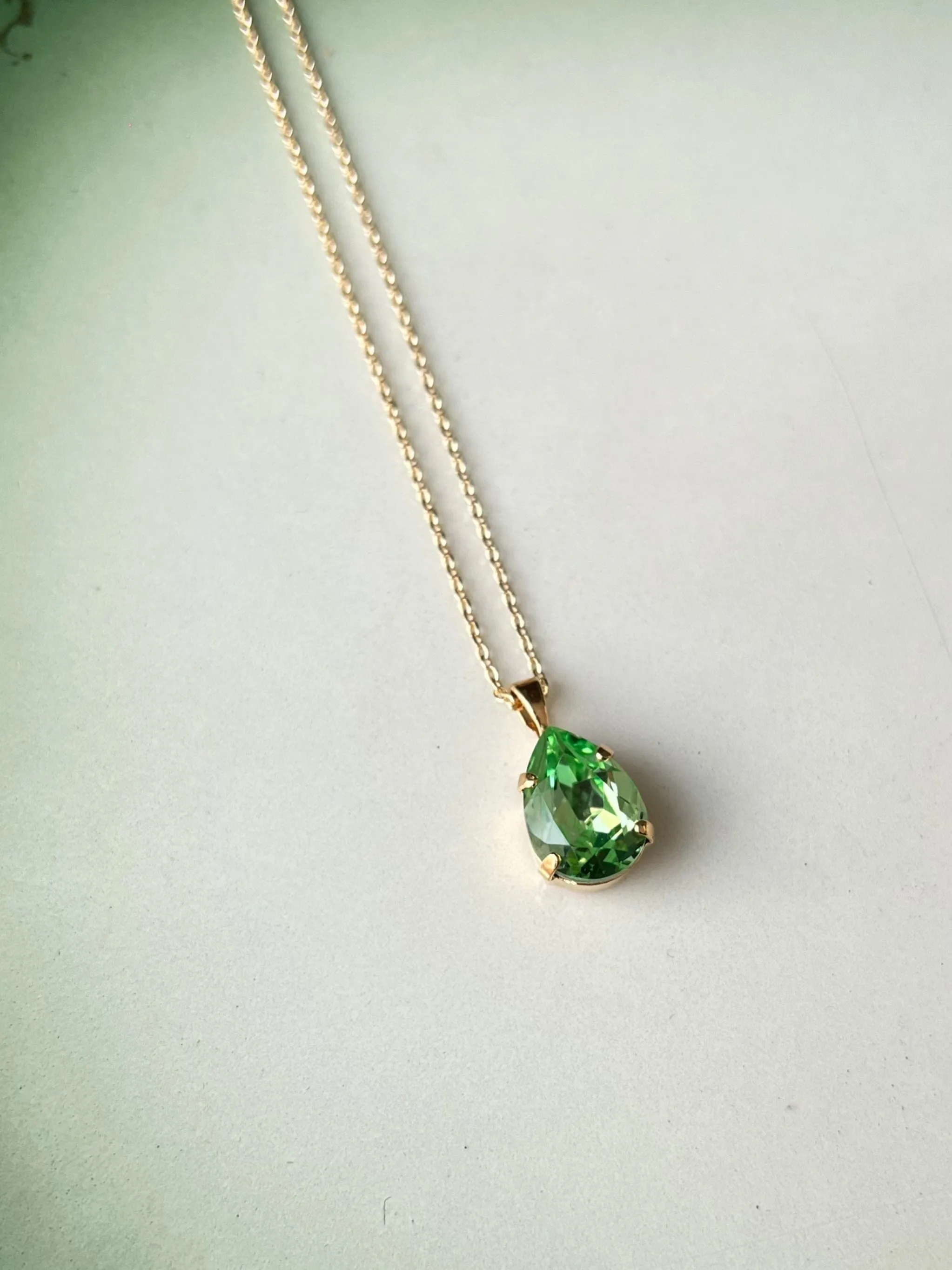 Mini drop necklace - peridot