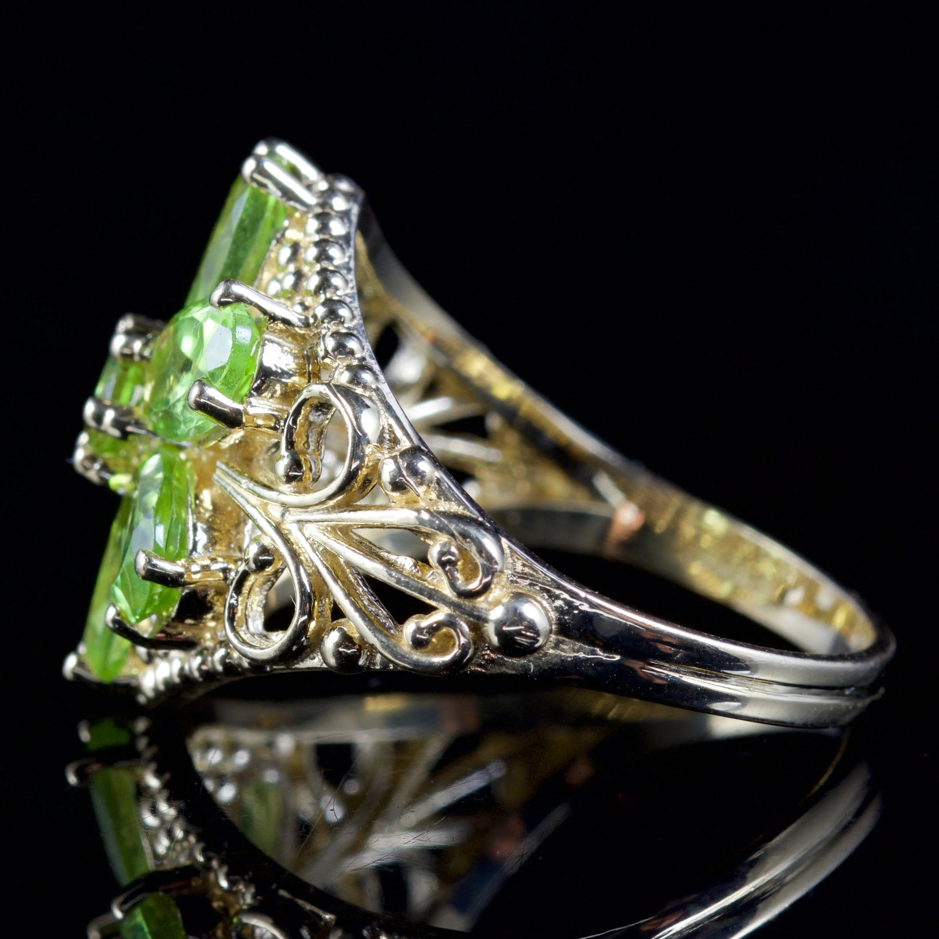 Peridot Flower Cluster Ring 9Ct Gold