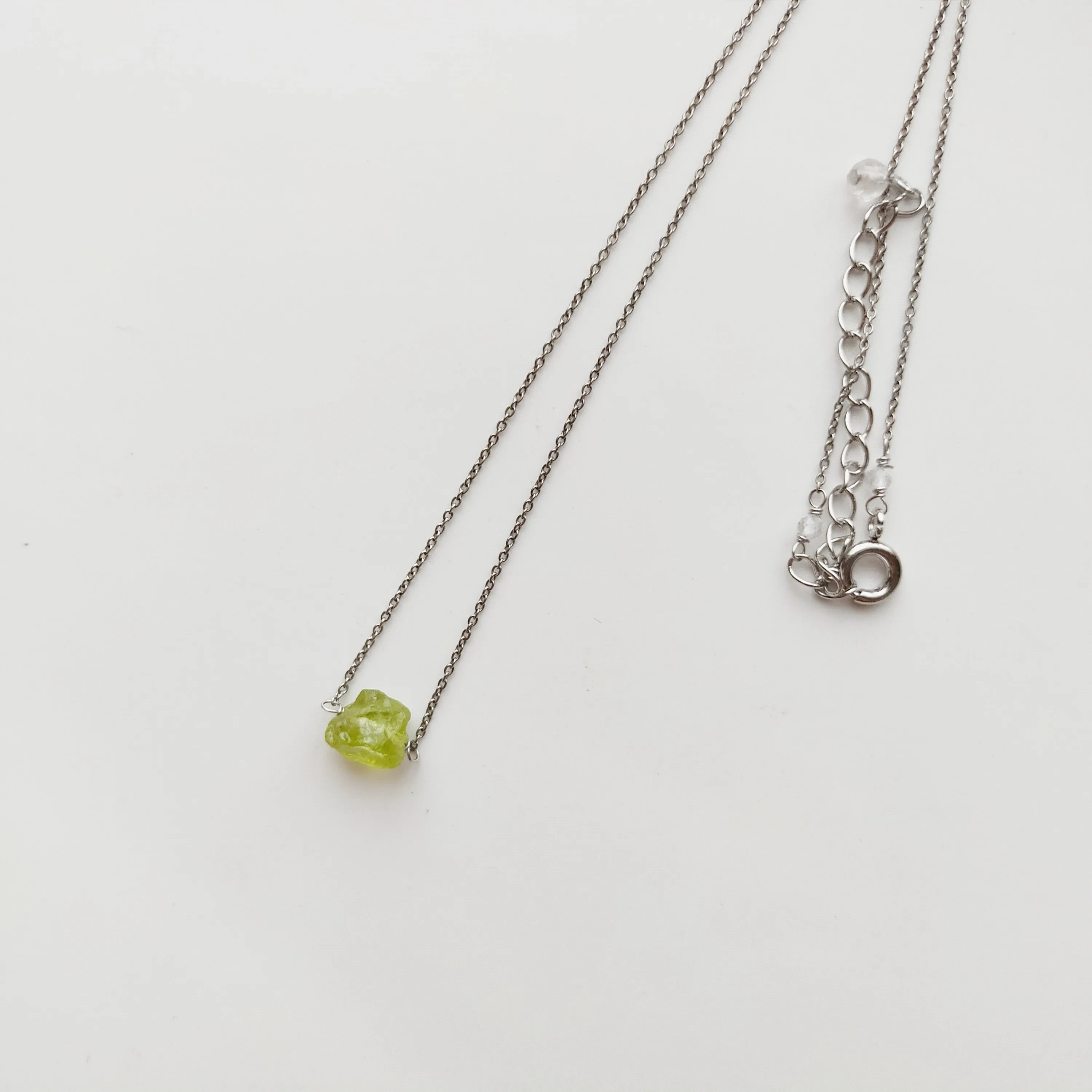 Peridot Simple Necklace (GOLD / SILVER)