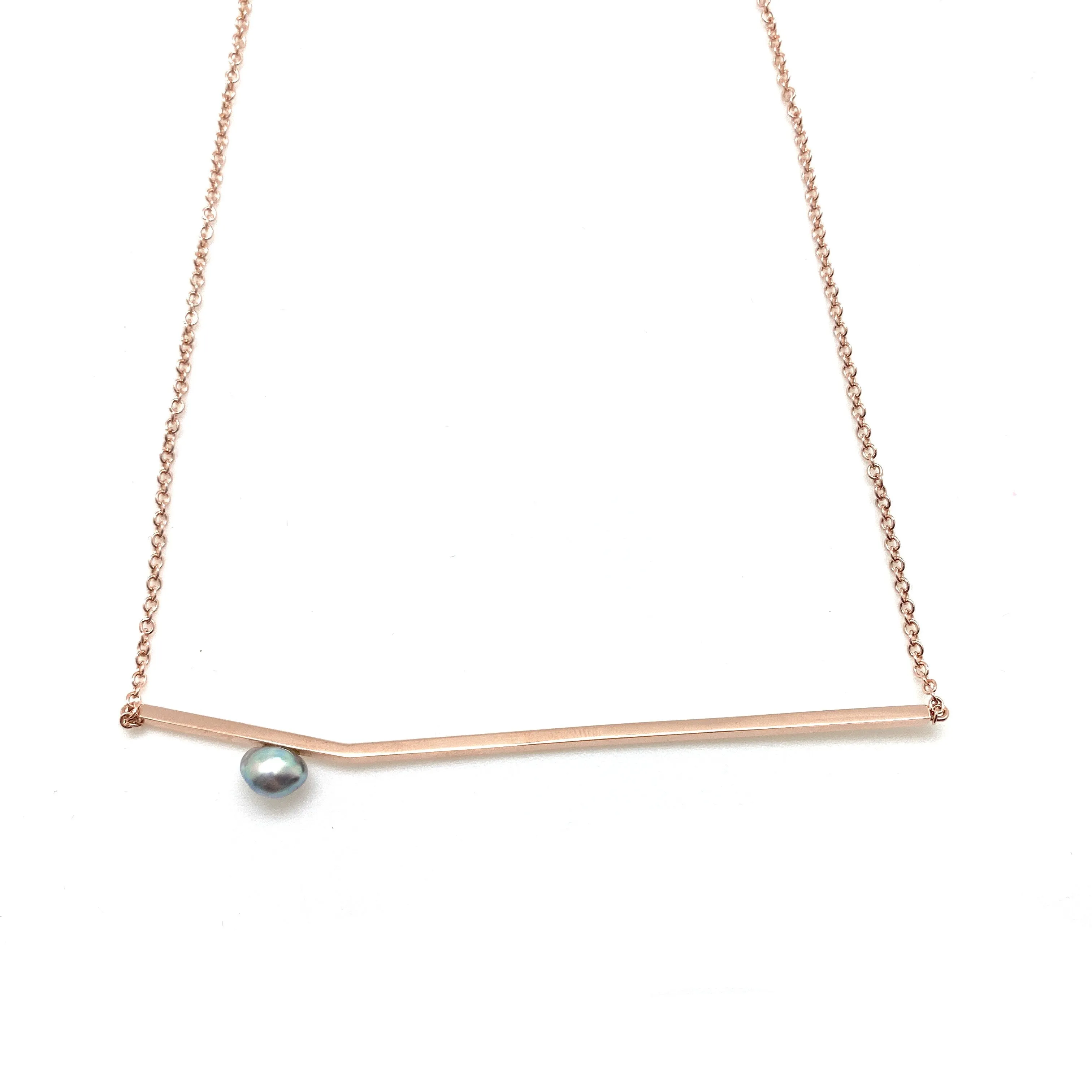 Rose Gold Pearl Line Necklace