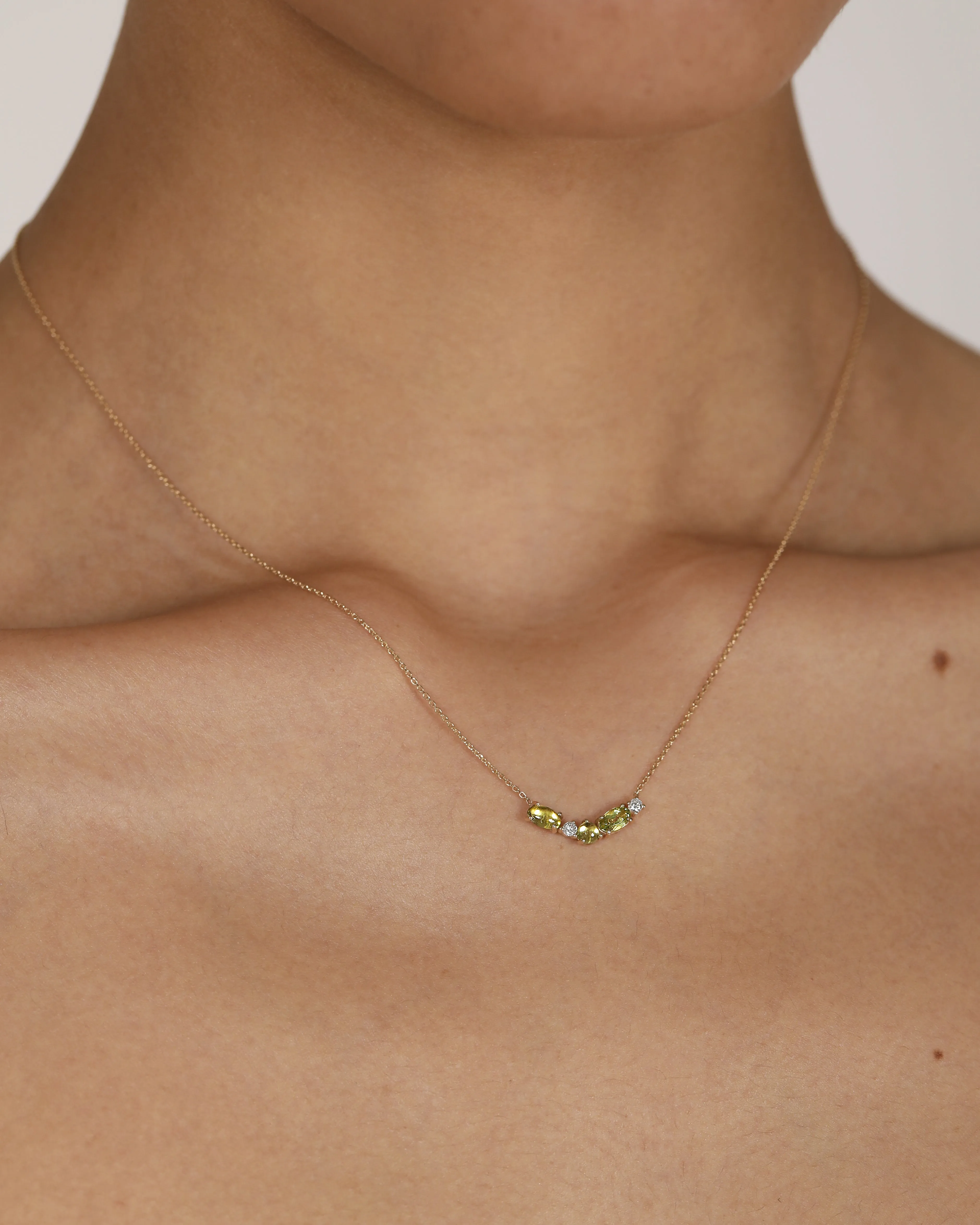 Sand Diamond Peridot Necklace
