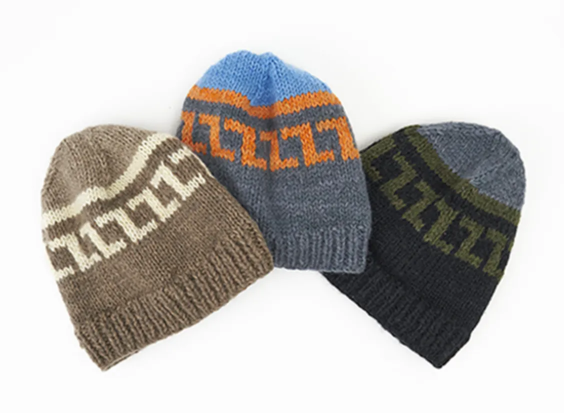 SB233-0103 Handknit Pattern Beanie Moca Mix