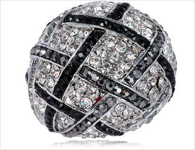 SILVER COCKTAIL RING