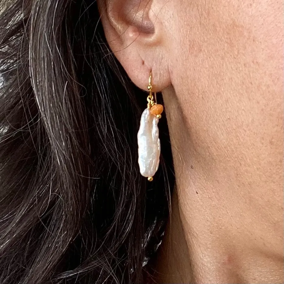 Solitaire freshwater pearl earrings