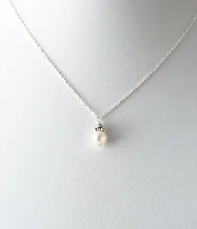 Susan Necklace (white)