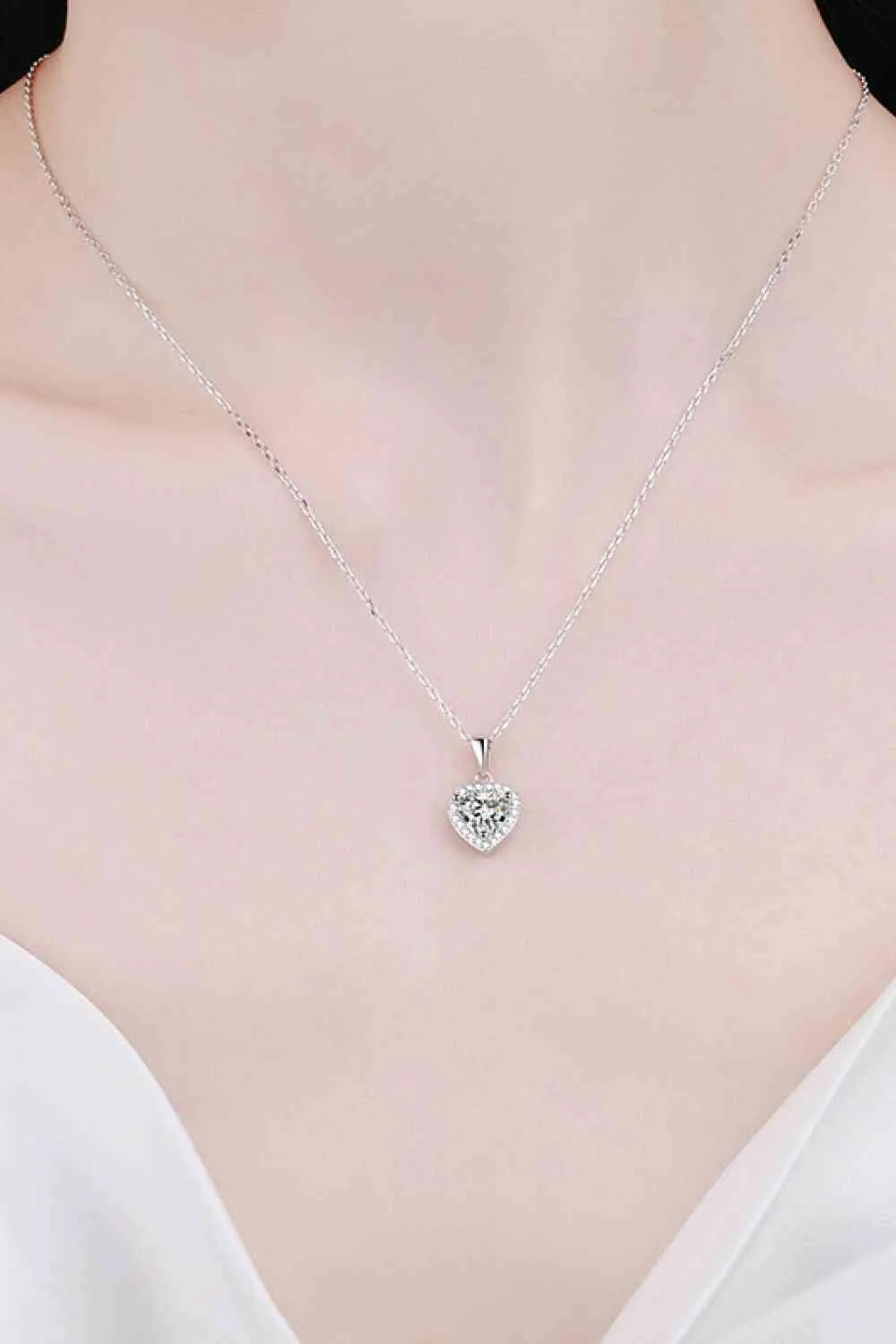 TEEK - Pretty Heart Chain Necklace
