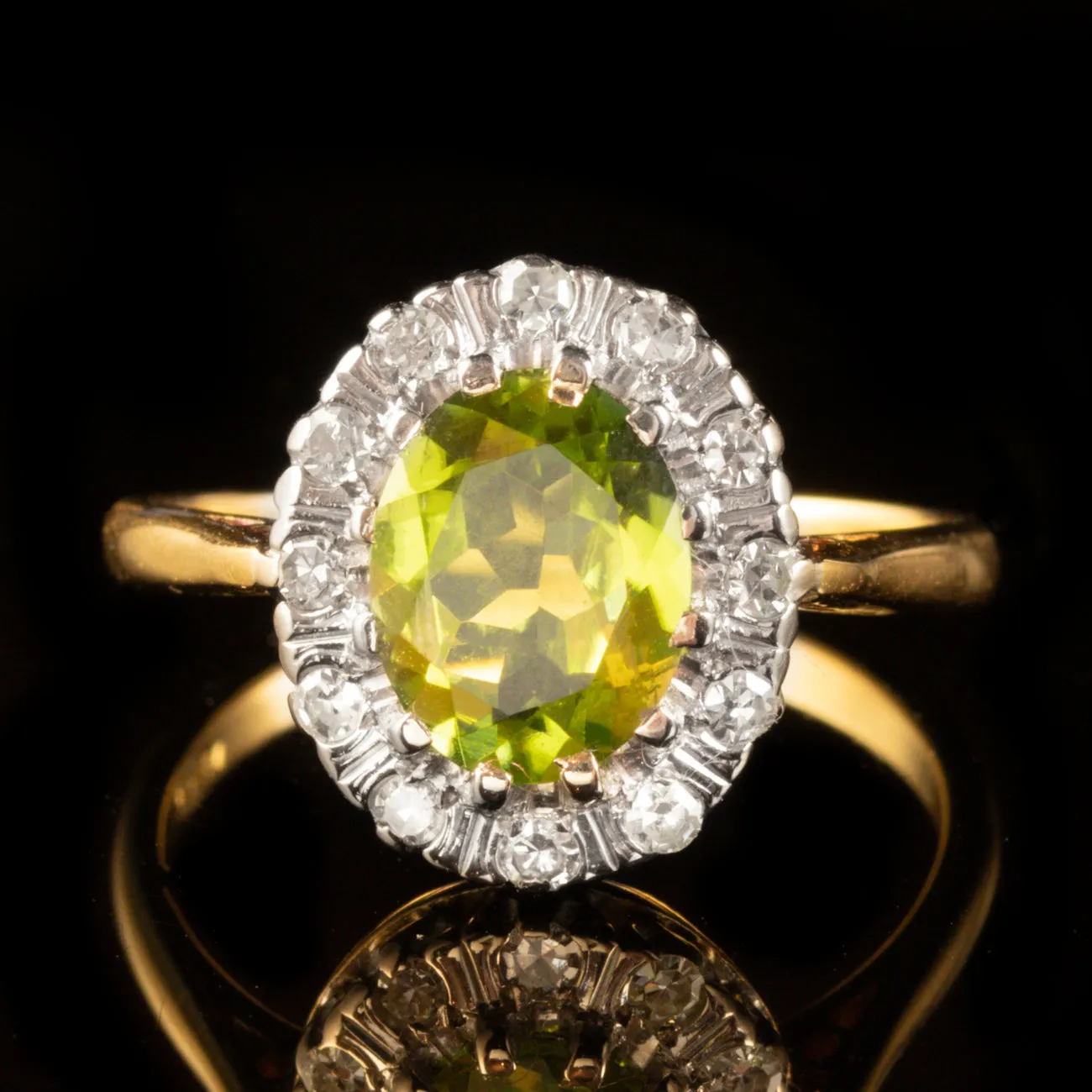 Vintage 2ct Peridot Diamond Ring 18ct Gold