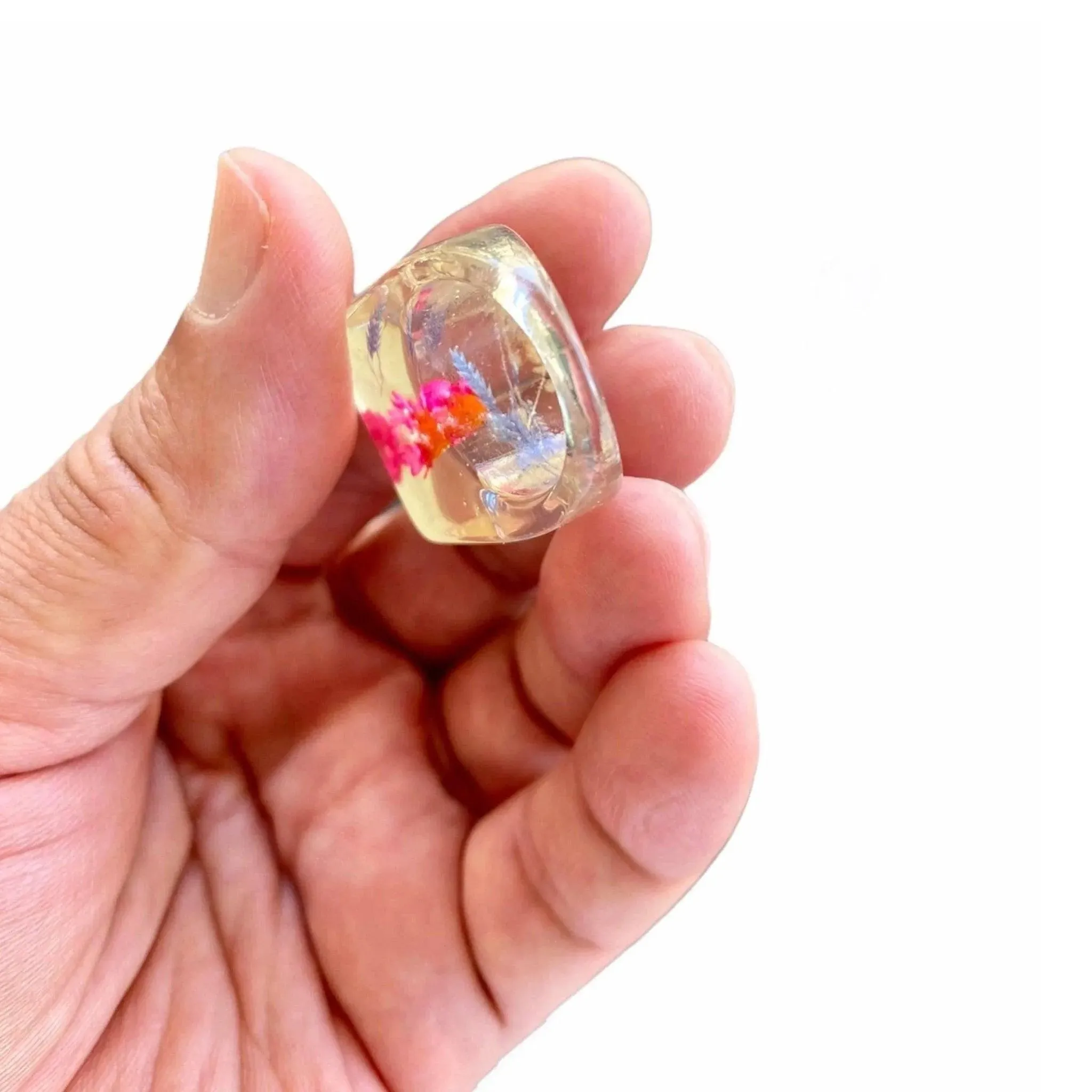 Vintage Lucite Ring Embedded Strawflower