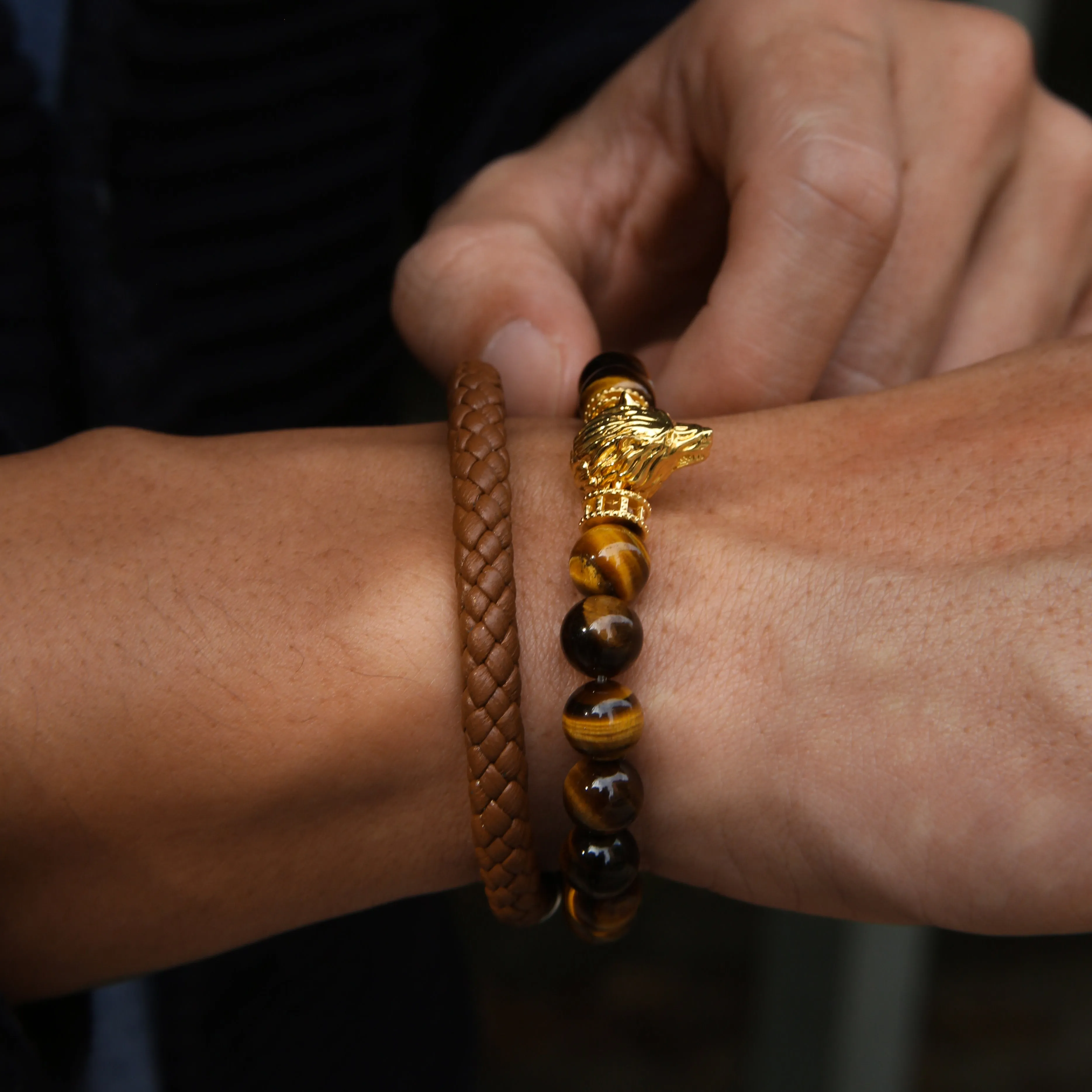 Wolf Bracelet In Tiger Eye