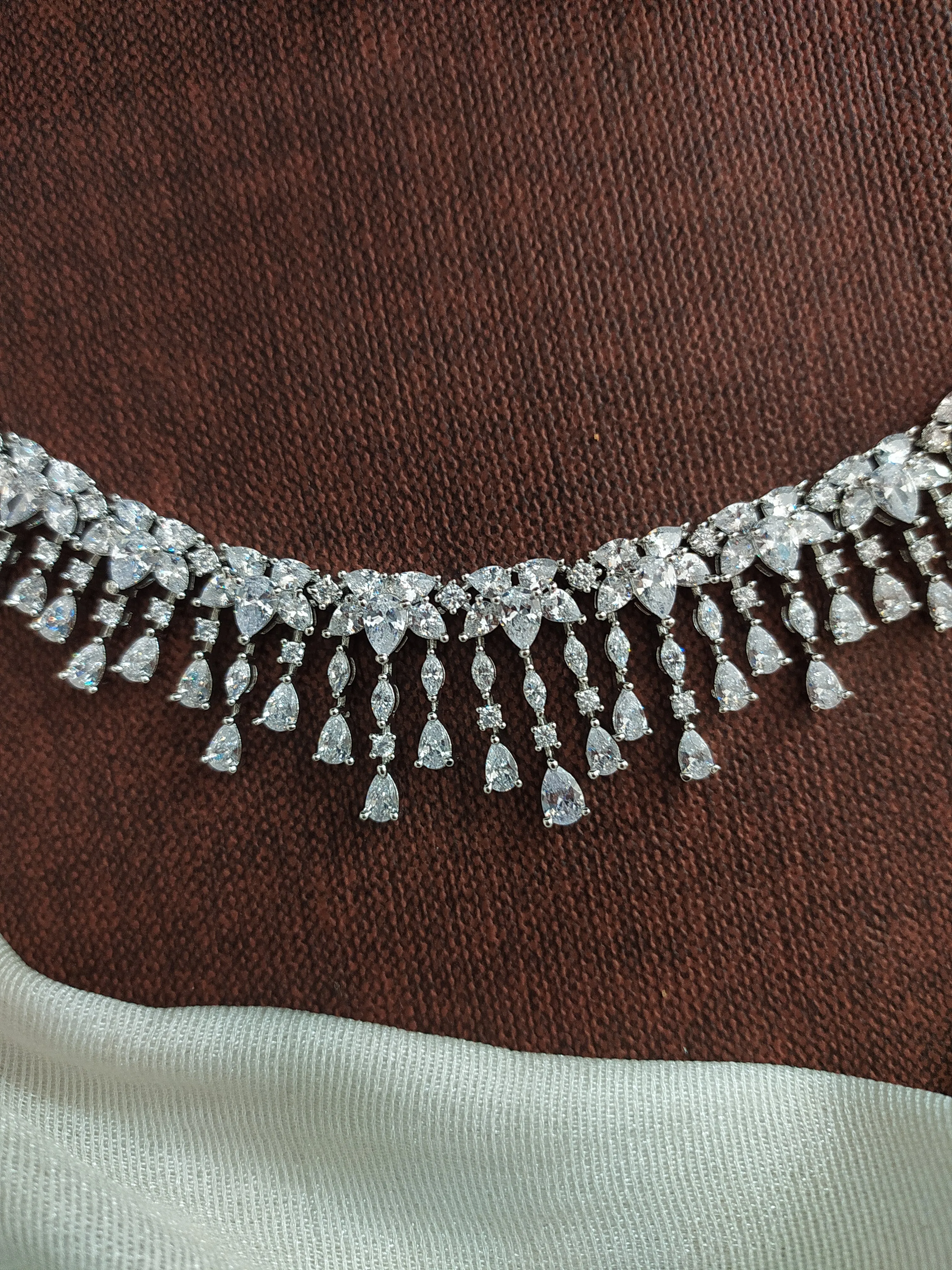 Zircon Dangling Necklace Set
