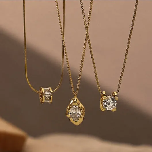Zircon darling pendant necklace